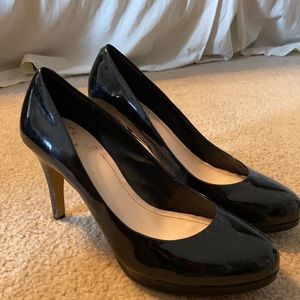 Black Vince Camuto Classic Heels